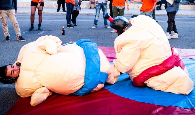 Lottatori di sumo: gonfiabili in affitto